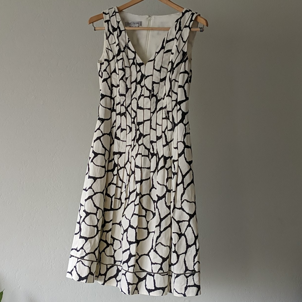 Kay Unger printed dress with pockets